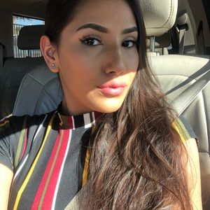 Meet your Posher, Daniela